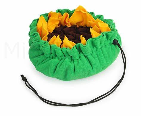 Pet snuffle mat