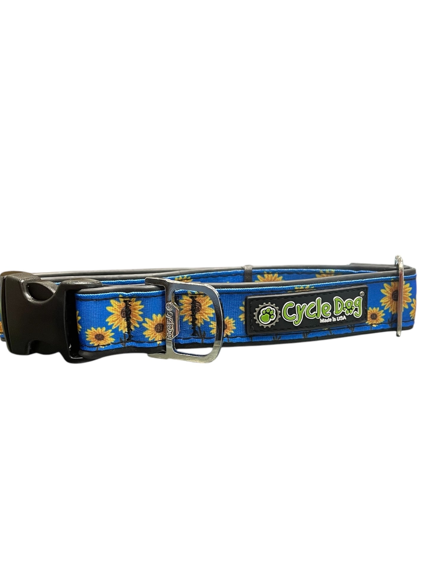 Dog collar made from recycled materials.
