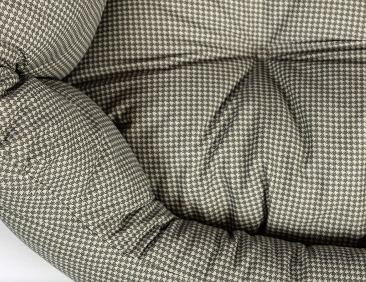 Luxury slumber dog bed Dogstooth Vintage.