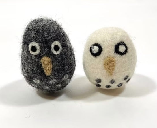 Pure wool cat toys