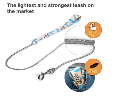The Curli extra strong dog leash can easily be put into a pocket,