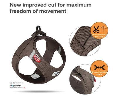 Curli dog harness for maximum  and freedom of movement.