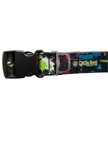 Cycle Dog Waterproof dog collar for large dogs.