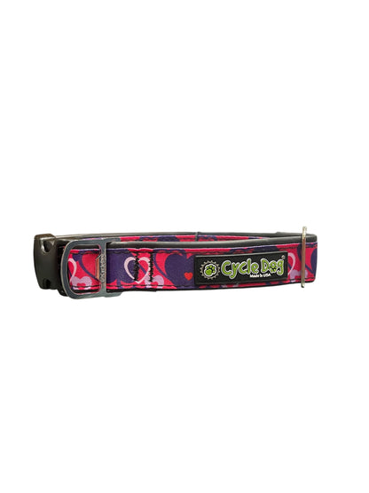 Made from durable recycled bike inner tubes.