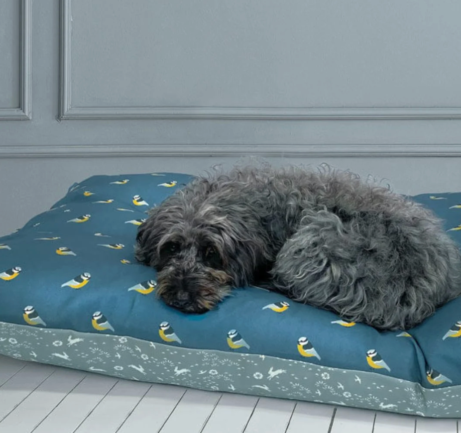 Flying birds dog duvet NZ
